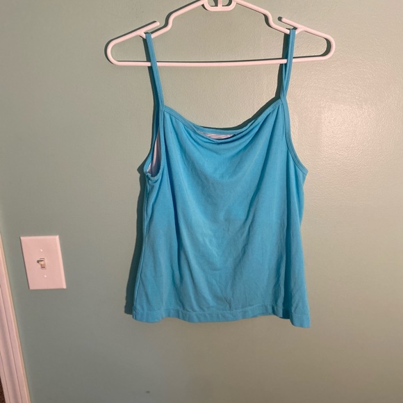 ☀️Women’s Danskin Workout Top☀️ - Picture 1 of 3